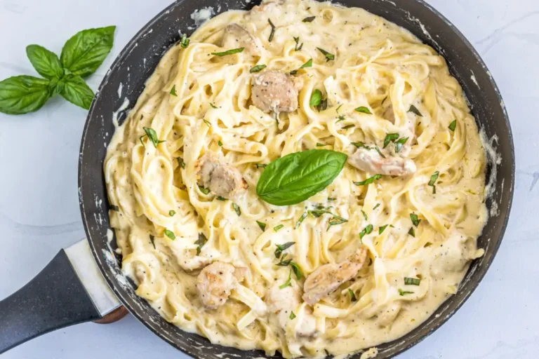 Pâtes au poulet et sauce Skyr