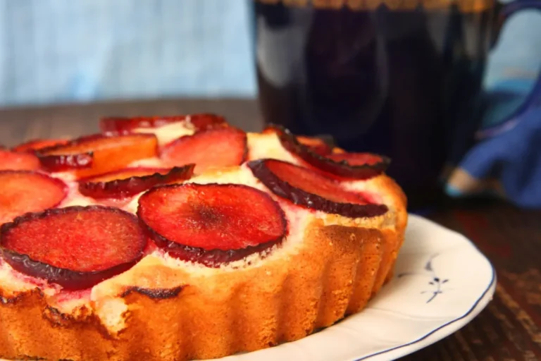 tarte crémeuse aux prunes